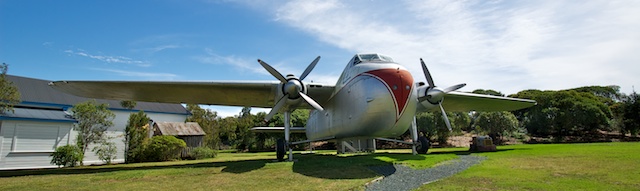 Giant oldskool aiplane